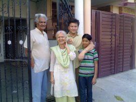 2013 May-Thapliyal Family-Sabu bua , Surinder mamaji, Ajju, Mubarak